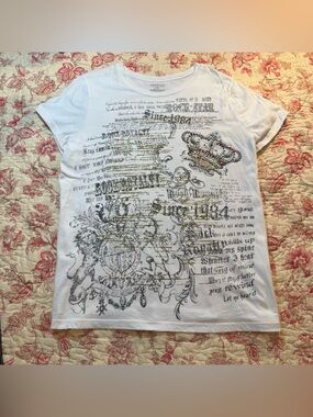 Y2K 2000s Venezia White Embellished Crown Graphic Tee size Large!